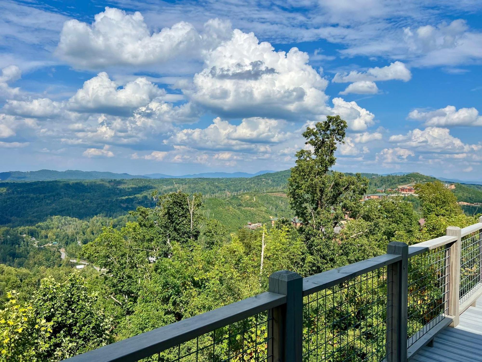 Close Enough To Perfect Luxurious 4 Bedroom With Game & Stunning Views