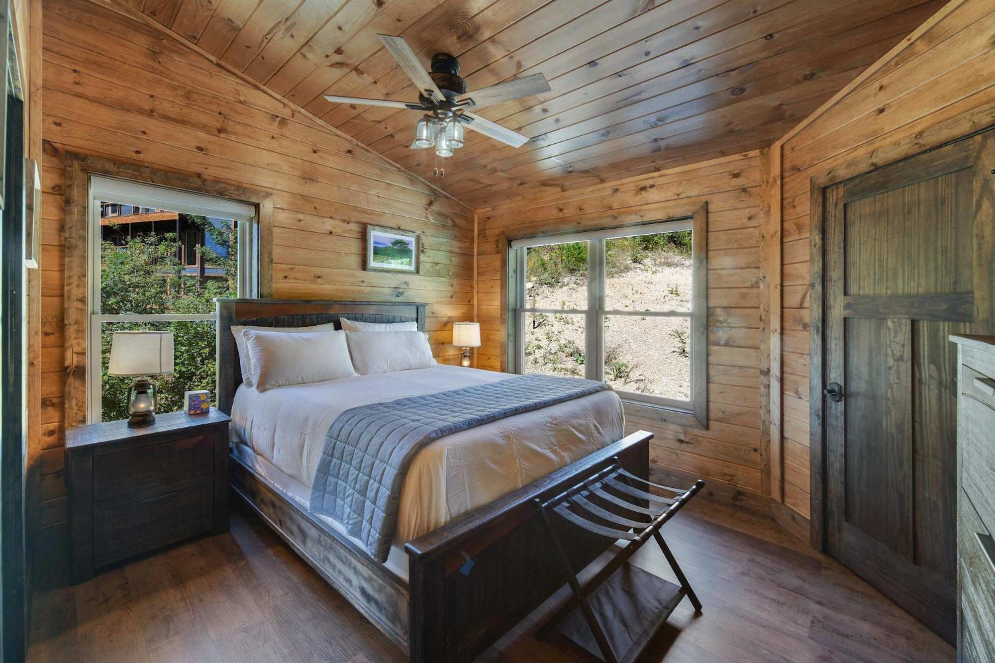 Holiday home New Luxury - - Mountain View! Gatlinburg