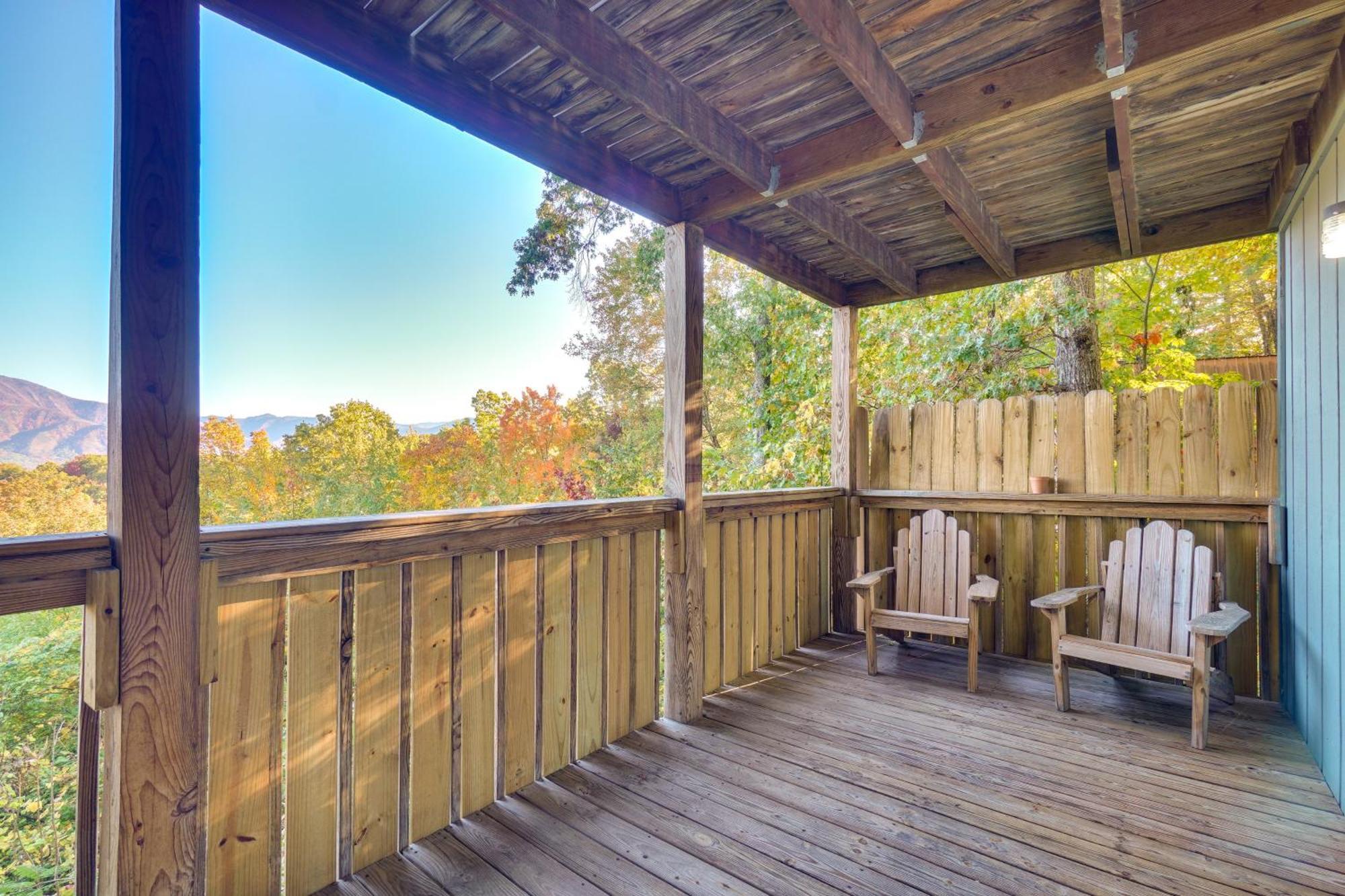 Cozy With Hot Tub And Mountain Views! *