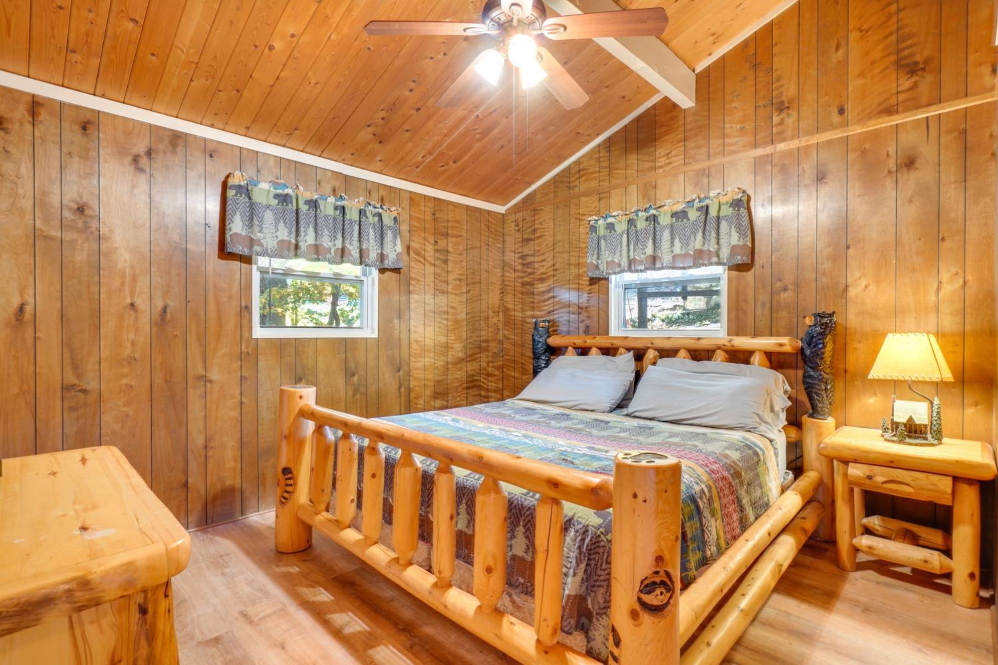 Holiday home Cozy With Hot Tub And Mountain Views!