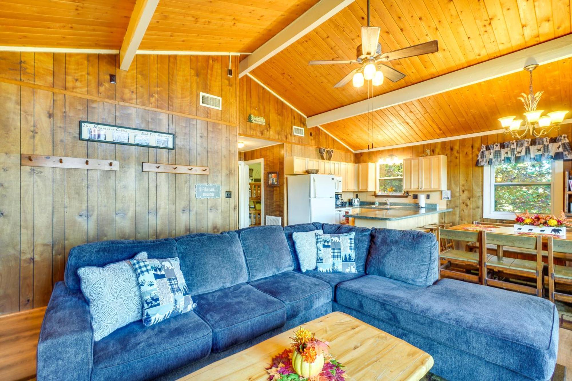 Holiday home Cozy With Hot Tub And Mountain Views! *