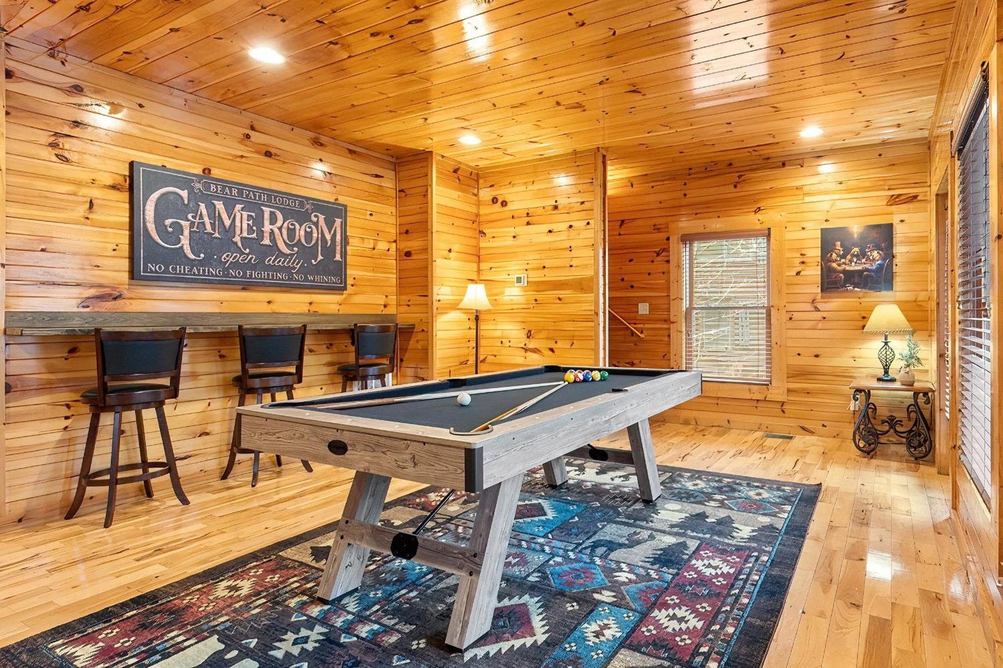 Bear Path - Hottub, Pool Table, Arcade Machine, Fireplace - Minutes To Downtown *