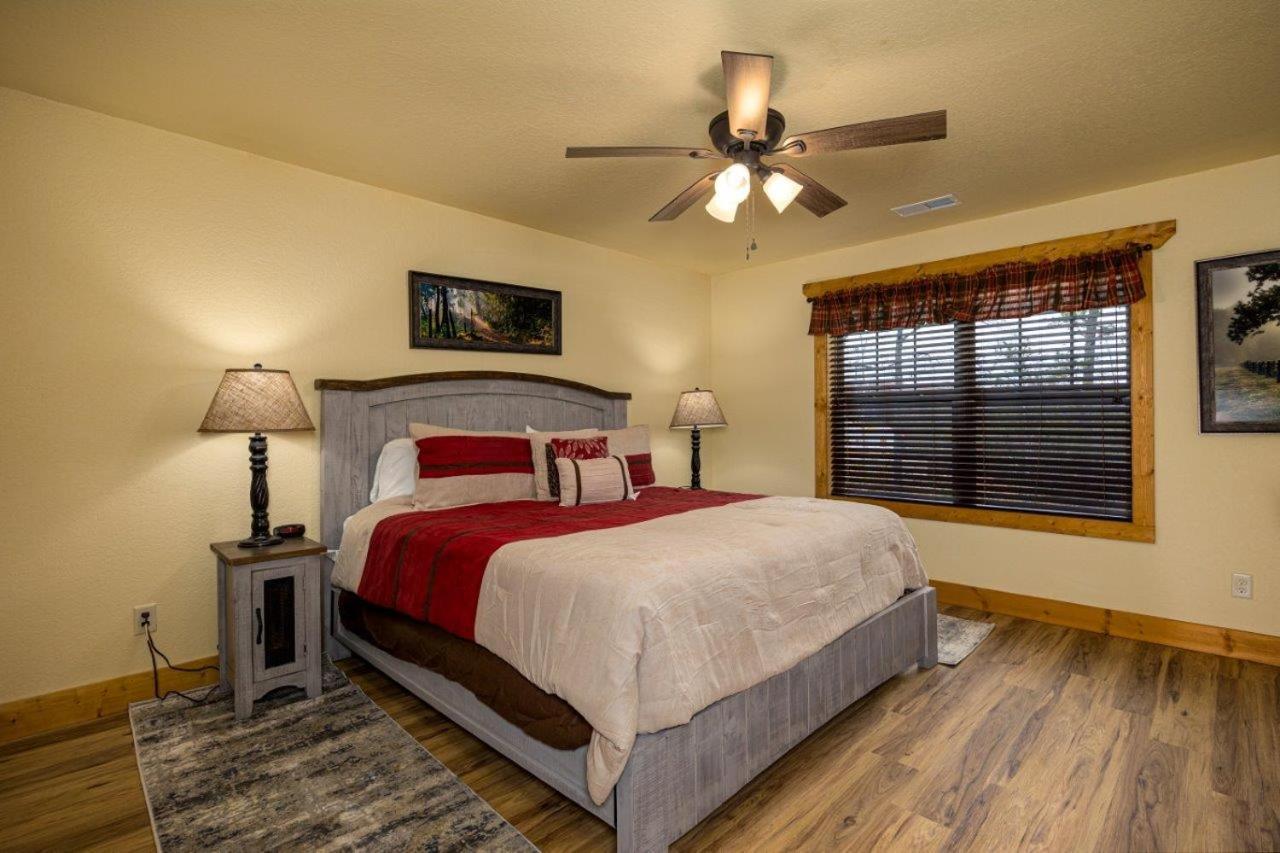Harmony Peak By Eden Crest Chalet Gatlinburg