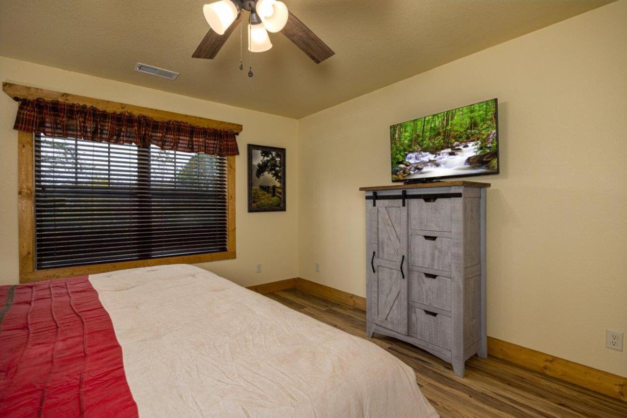 Harmony Peak By Eden Crest Chalet