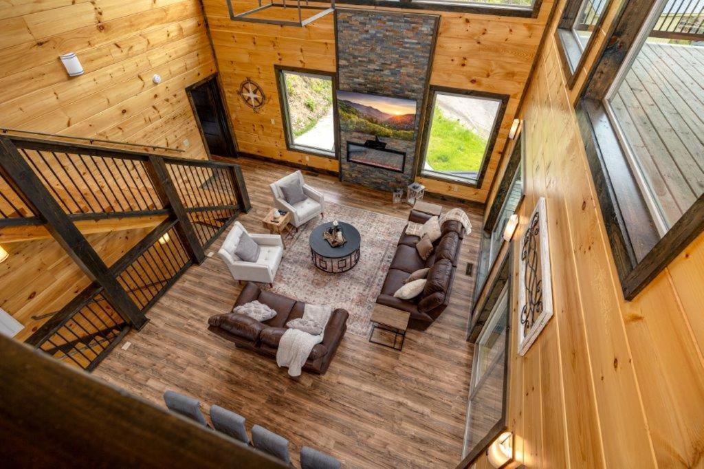 Chalet Peace Giver By Eden Crest Gatlinburg