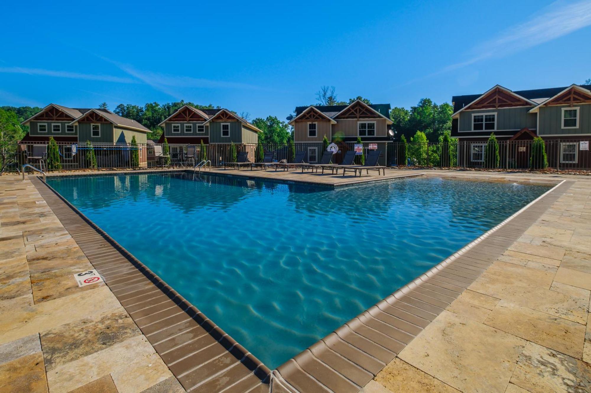 Chateau Bliss By Eden Crest Chalet