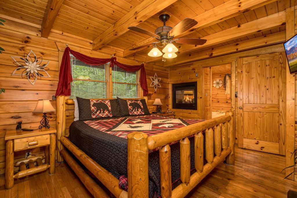 Happily Ever After By Eden Crest * Gatlinburg