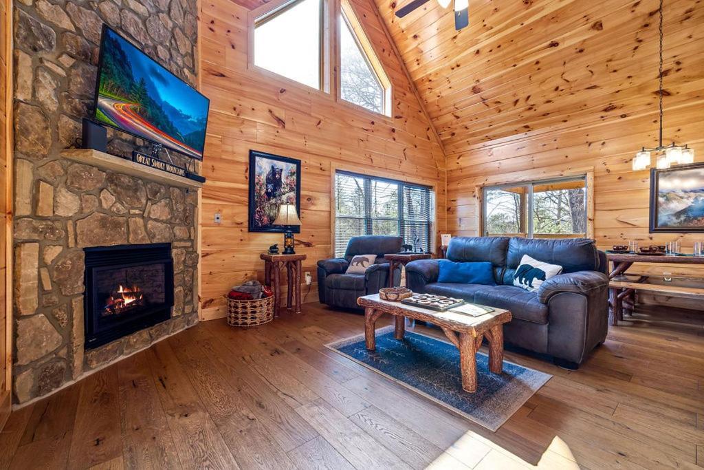 Bobcat Den By Eden Crest