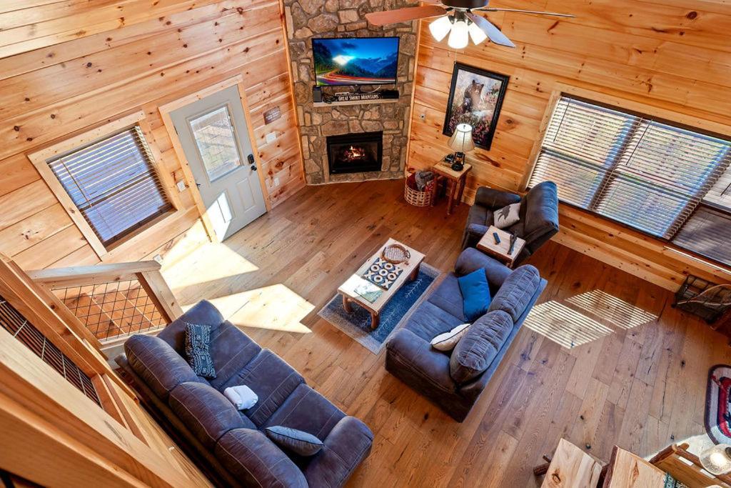 Bobcat Den By Eden Crest Gatlinburg