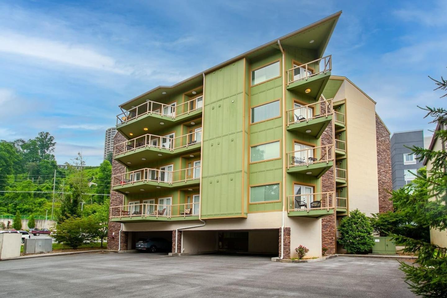 Holiday home Midtown Bears Den