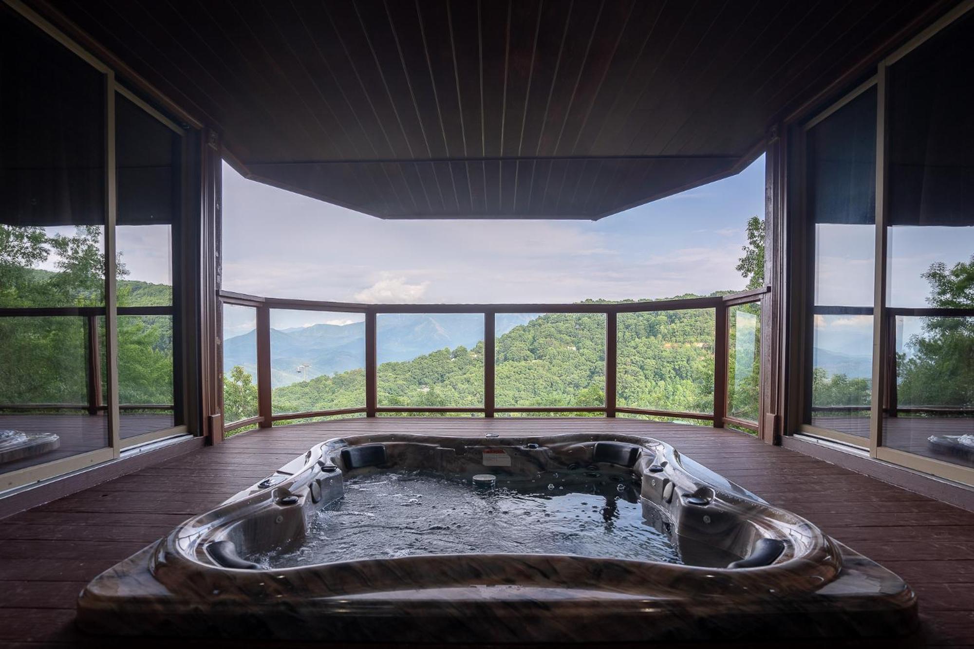 Chalet Beautiful 4 Bedroom With Million Dollar Views Gatlinburg