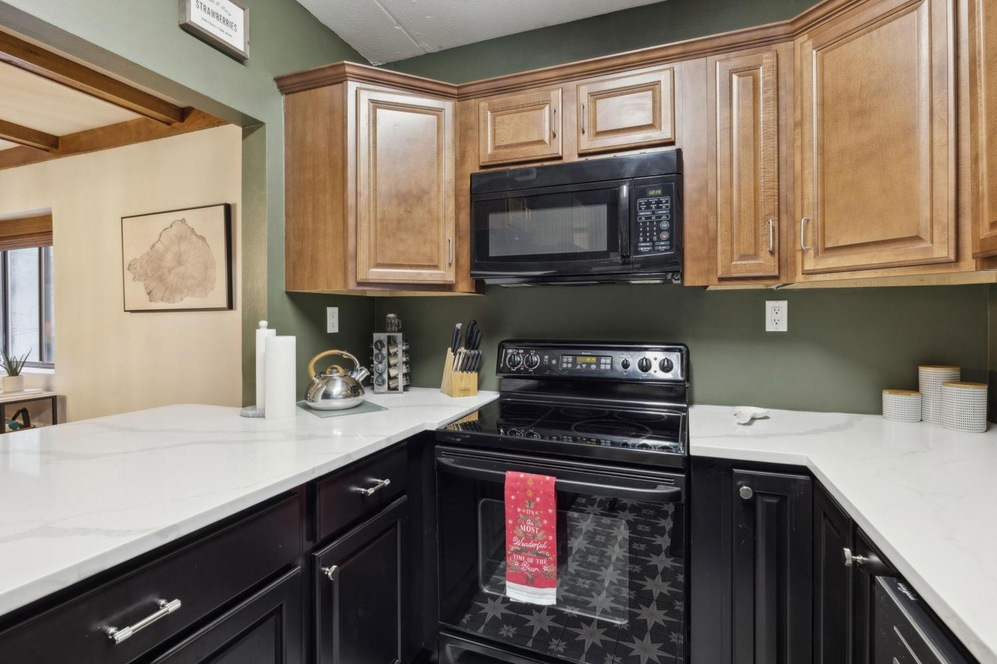 Fully Renovated 3-bedroom Home, Walk To Ober Mountain & Just Minutes From *
