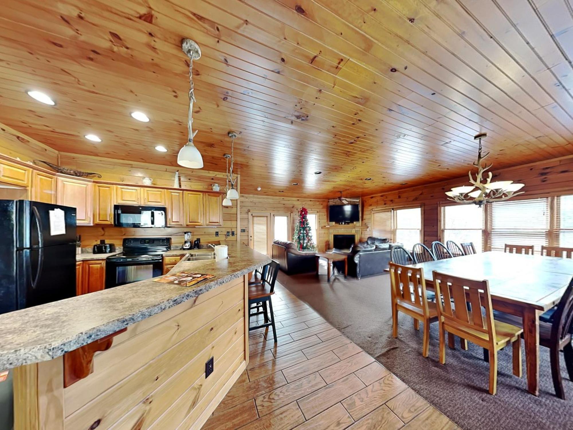 Holiday home The Great Escape Ii, 5 Bedrooms, Sleeps 17, Game Room, Pool Access, Theater