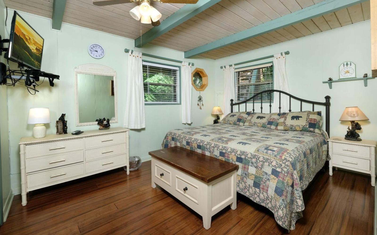 Cozy Bear 856 *
