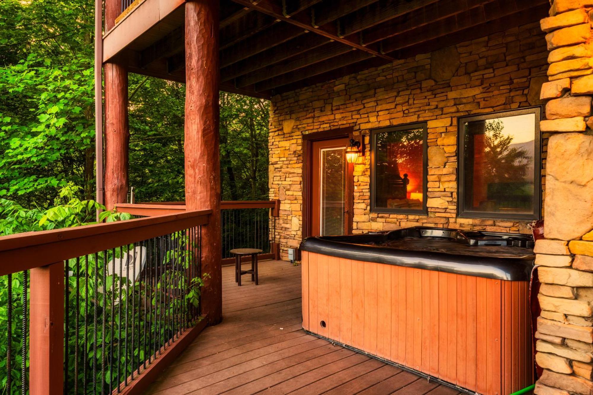 Chalet Great Alpine - 4 Kingsuites-june Deals-views-hot Tub-firepit-gamerm Gatlinburg