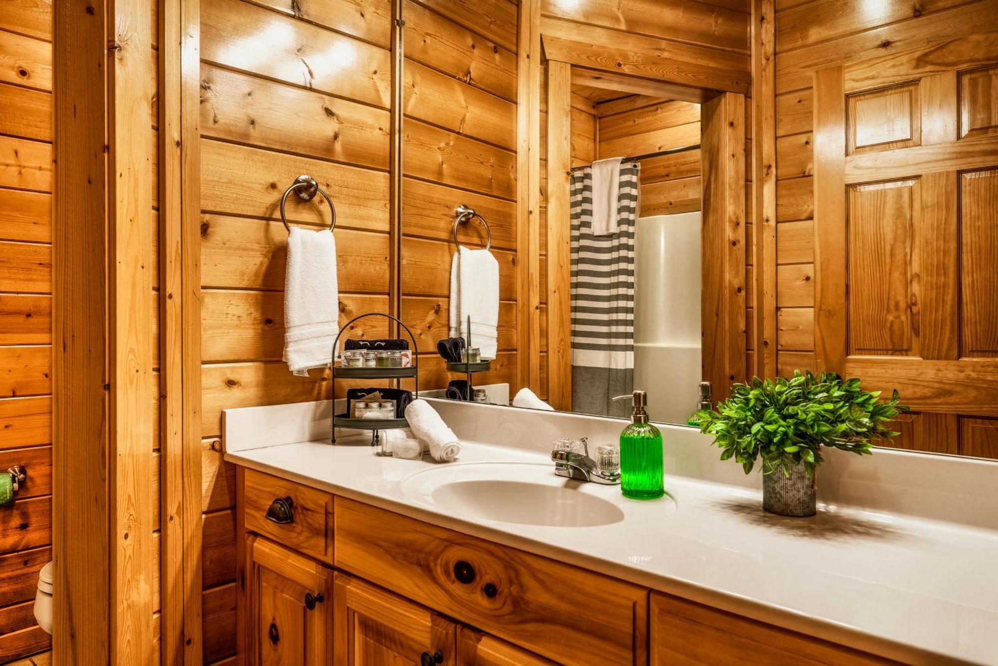 Great Alpine - 4 Kingsuites-june Deals-views-hot Tub-firepit-gamerm * Gatlinburg