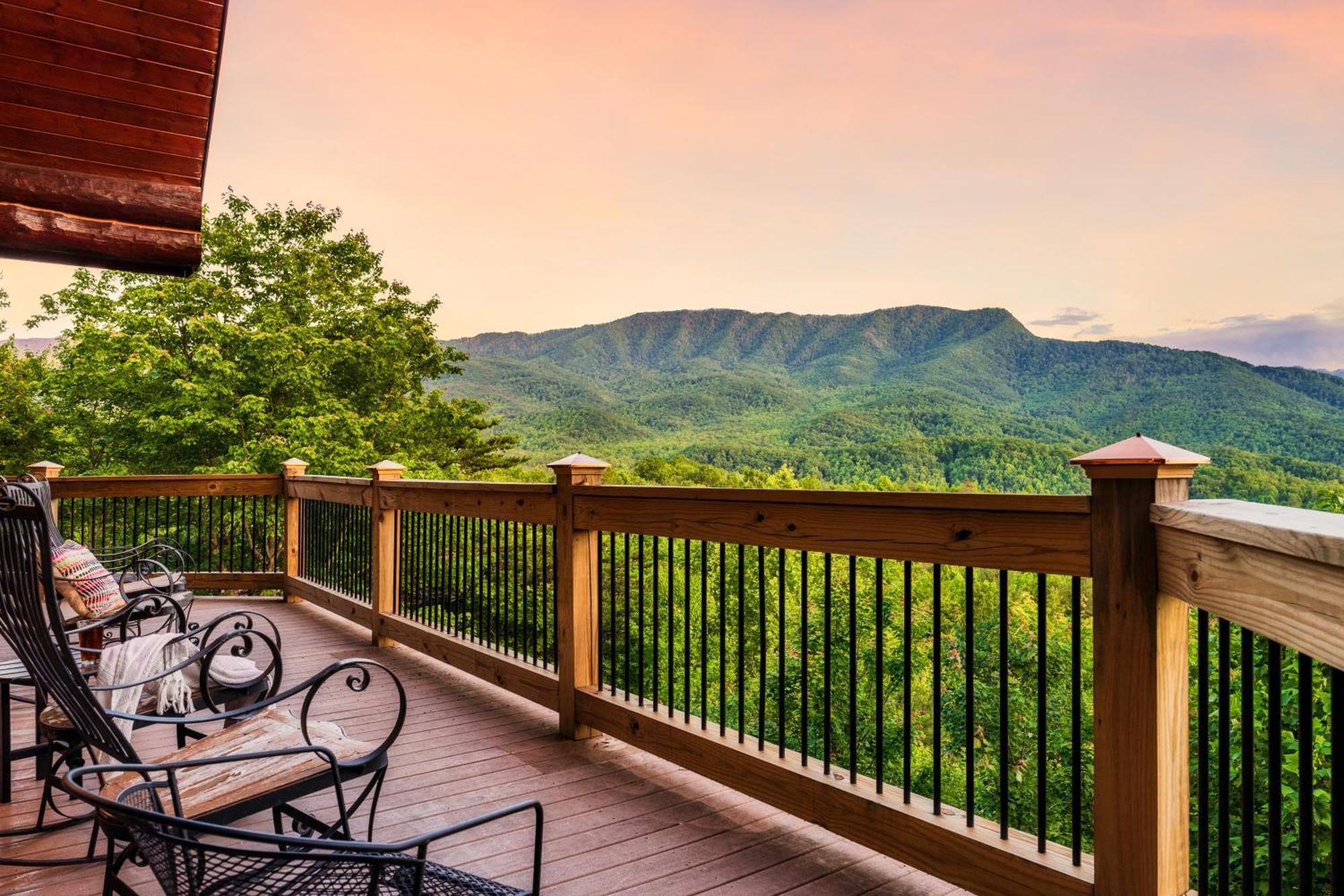 Great Alpine - 4 Kingsuites-june Deals-views-hot Tub-firepit-gamerm Chalet