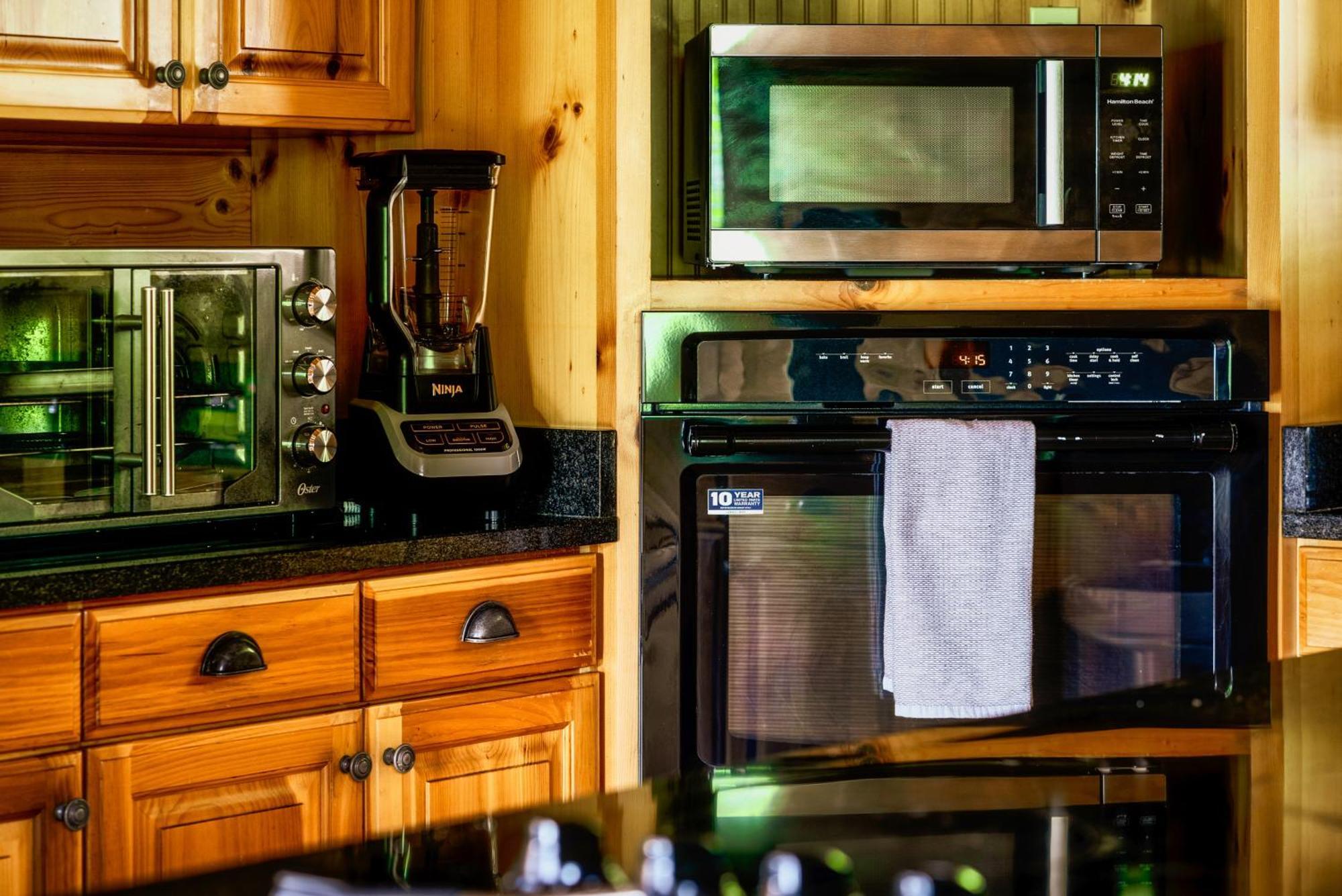 Great Alpine - 4 Kingsuites-june Deals-views-hot Tub-firepit-gamerm *