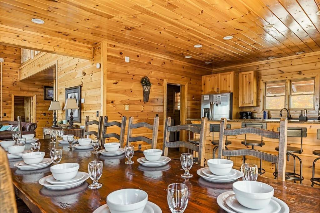 Cherokee - W - Mtnviews- April Deals-hottub-fire Pit-gamerm
