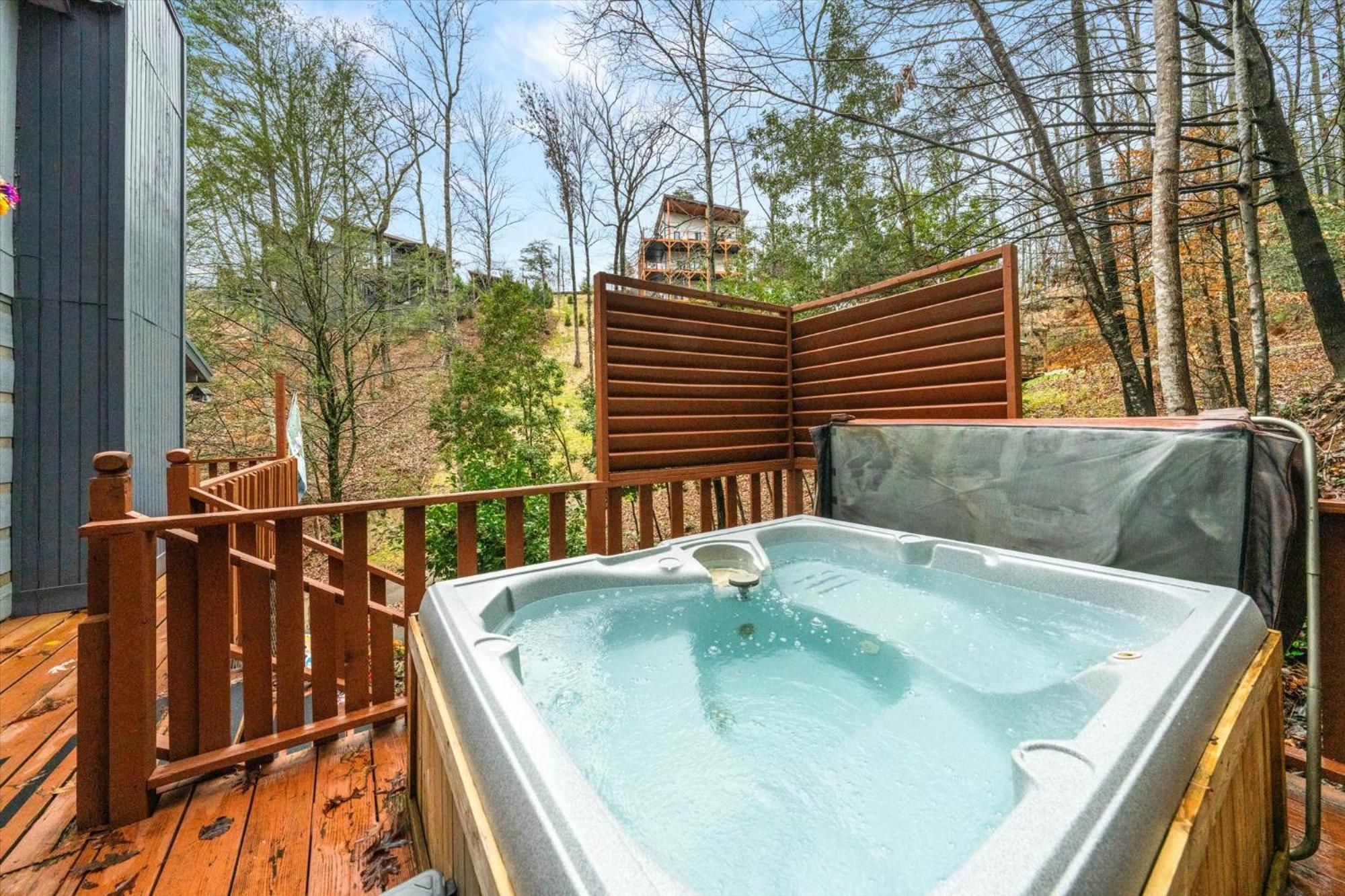 Holiday home Downtown Getaway Bbq, Hot Tub & Fun Games! Gatlinburg