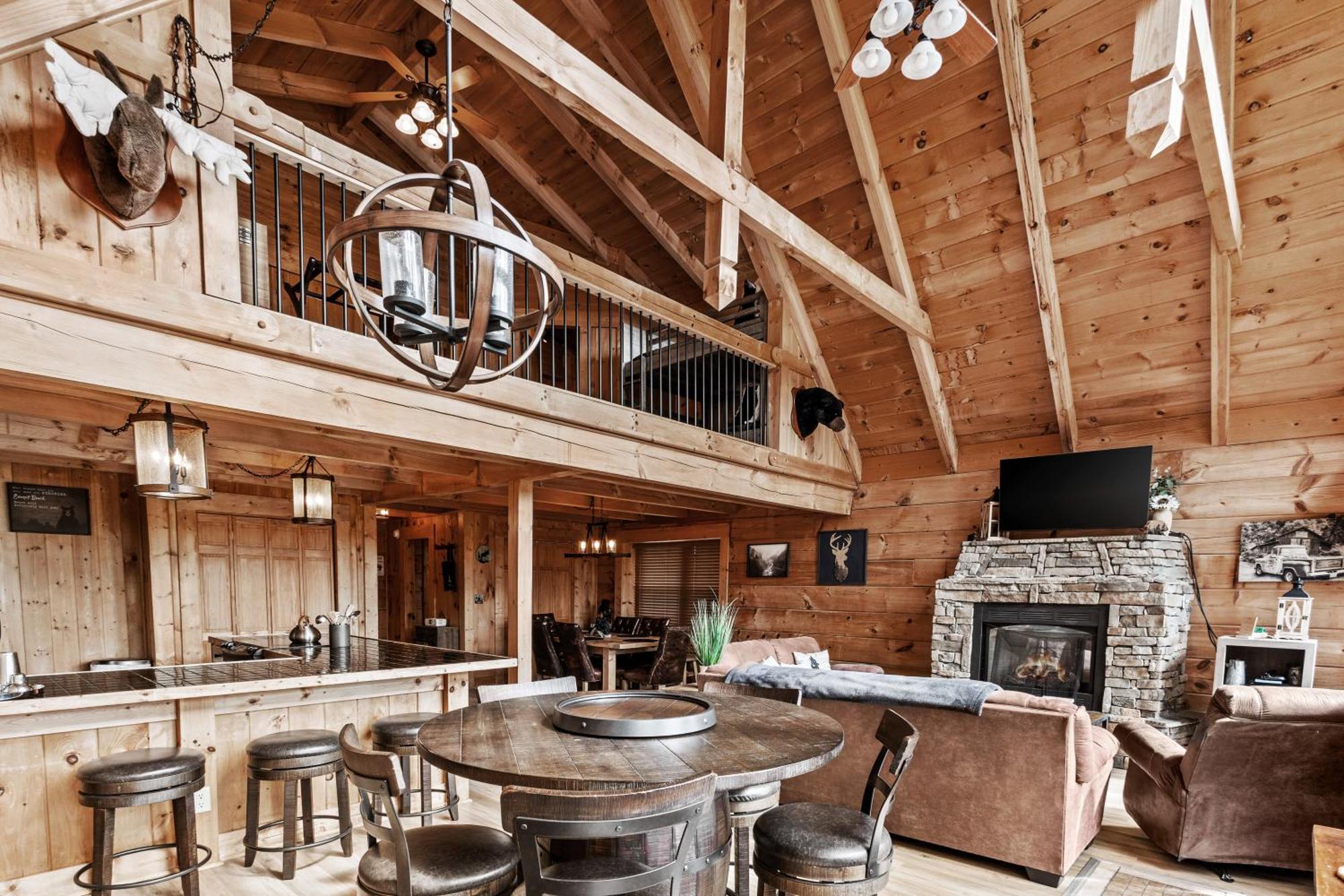 Chalet Classy Bear Gatlinburg