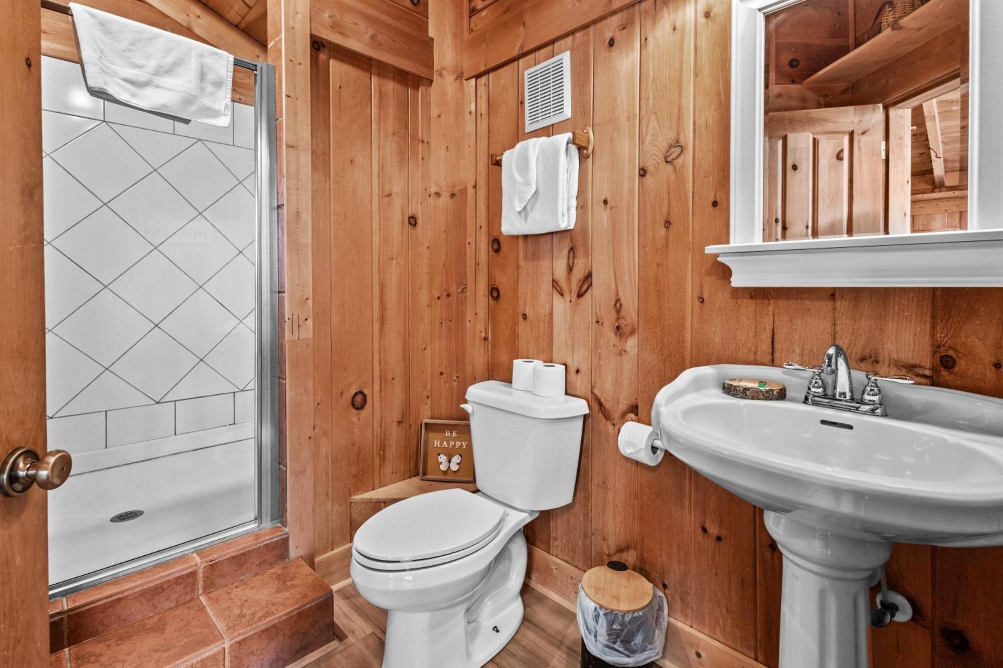 Classy Bear Chalet Gatlinburg