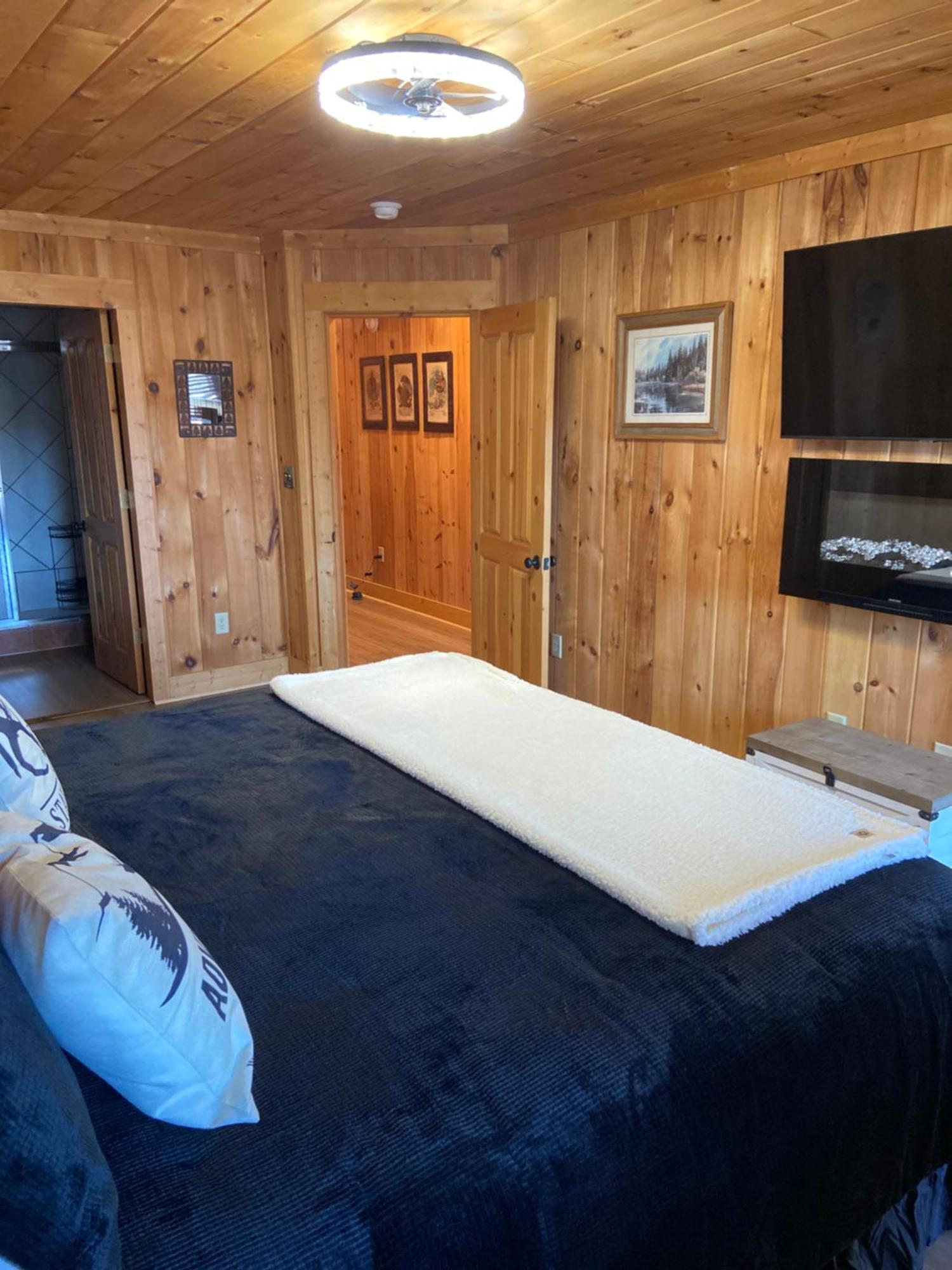 Classy Bear Chalet