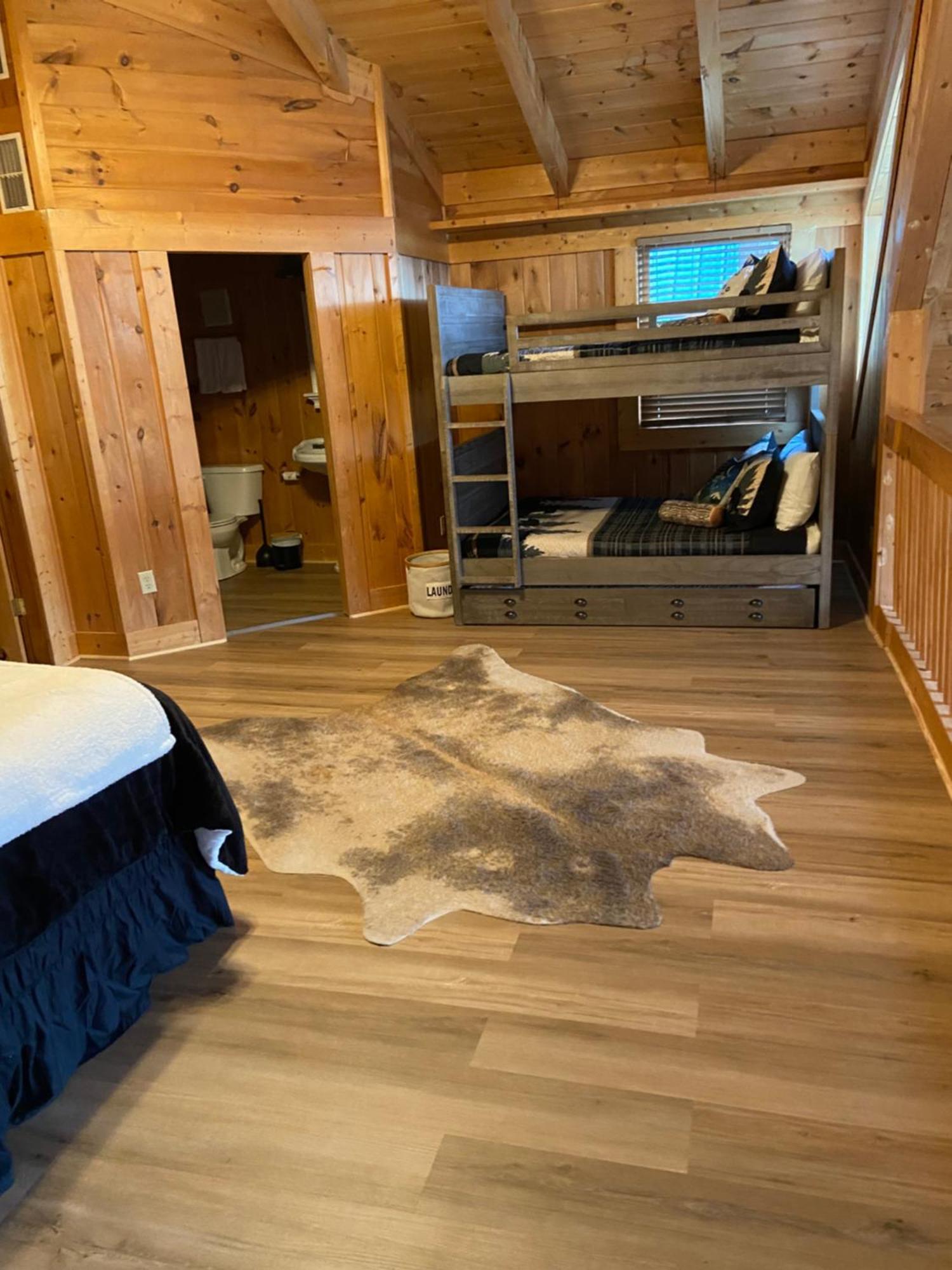 Chalet Classy Bear Gatlinburg
