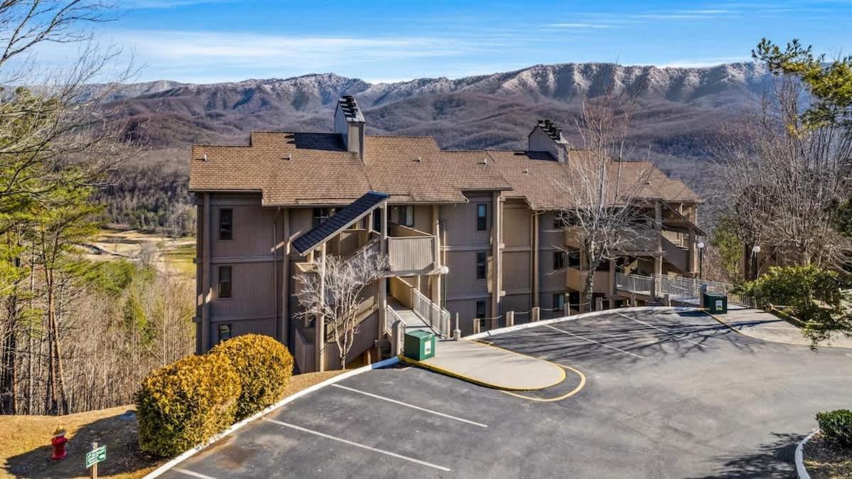 Holiday home Whispering Woods Gatlinburg