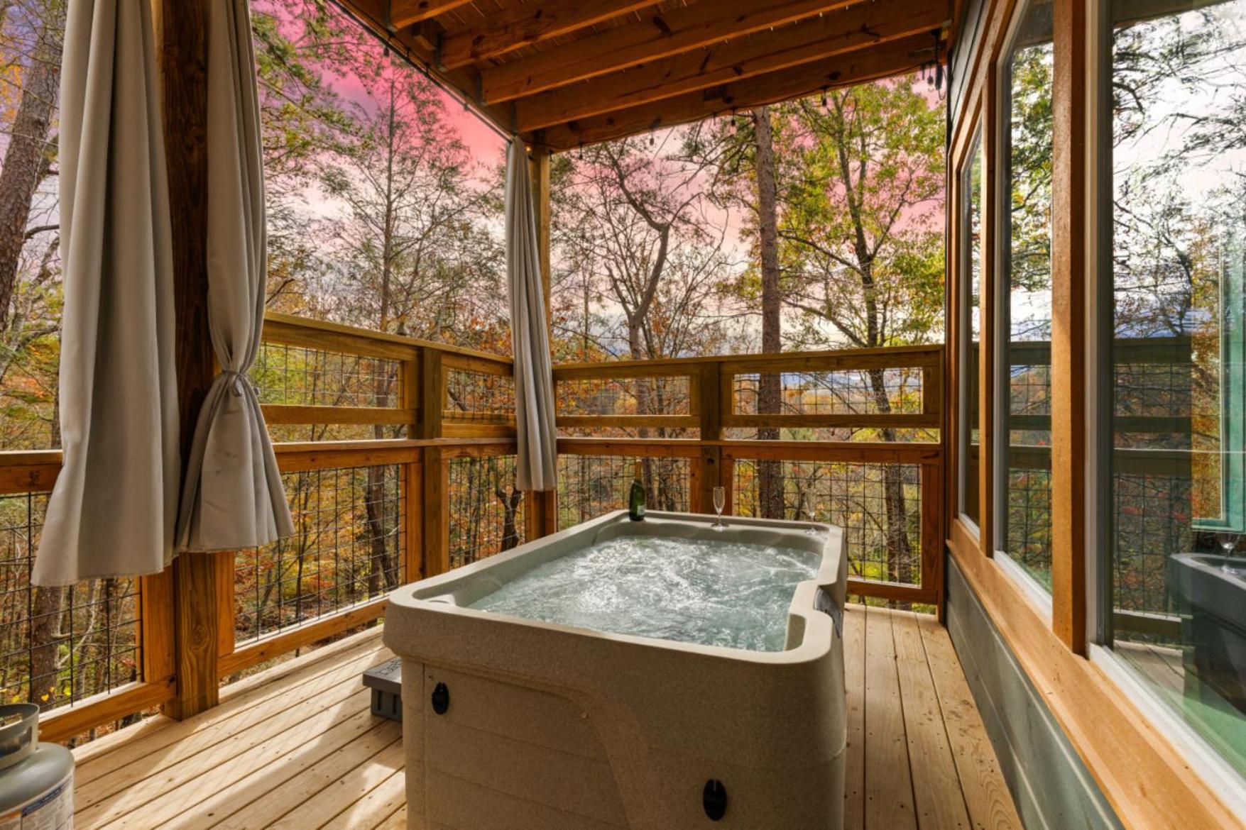 Chalet Romantic Retreat By Ghosal Luxury *