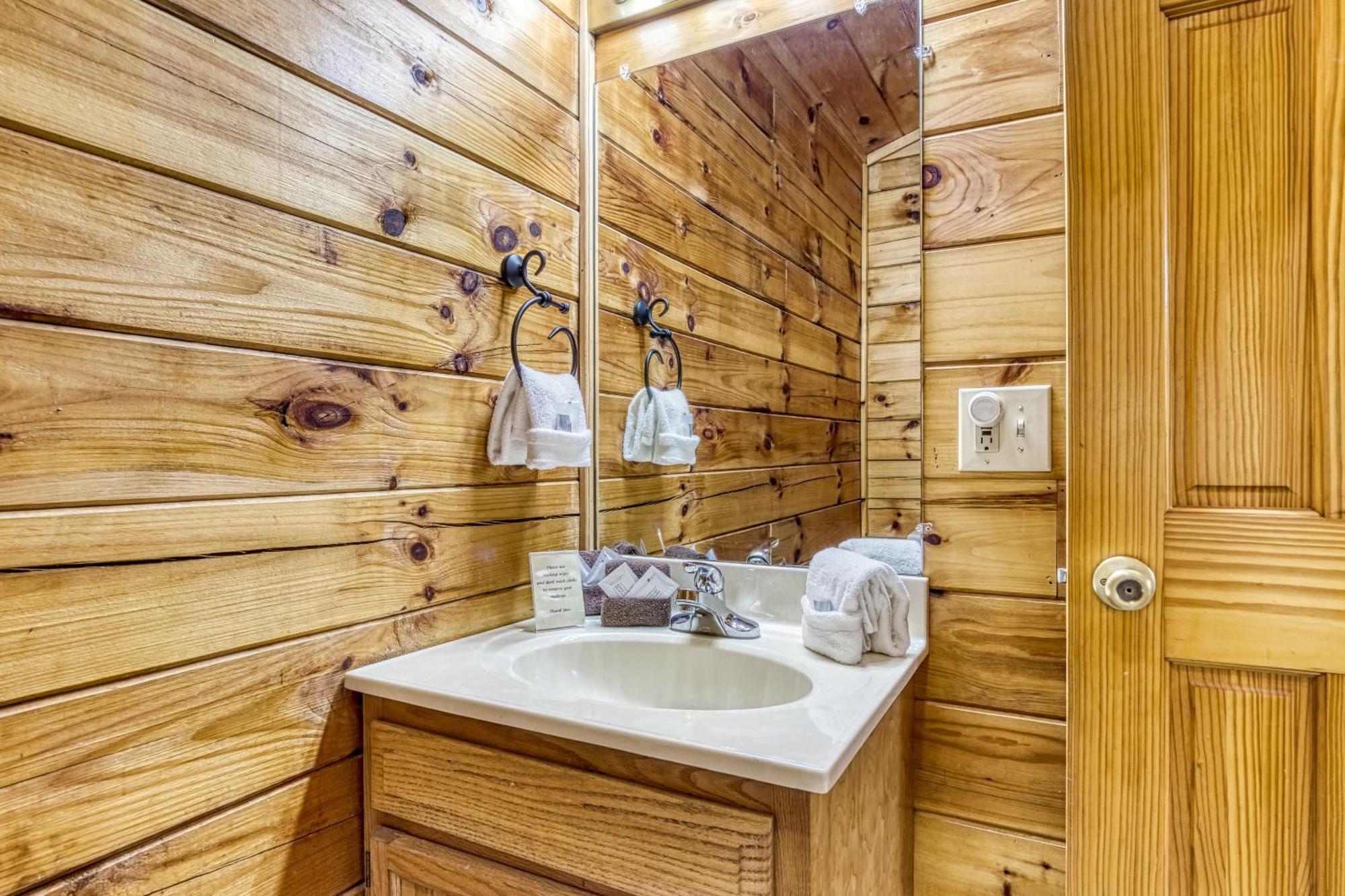 Holiday home Romantic Retreat *