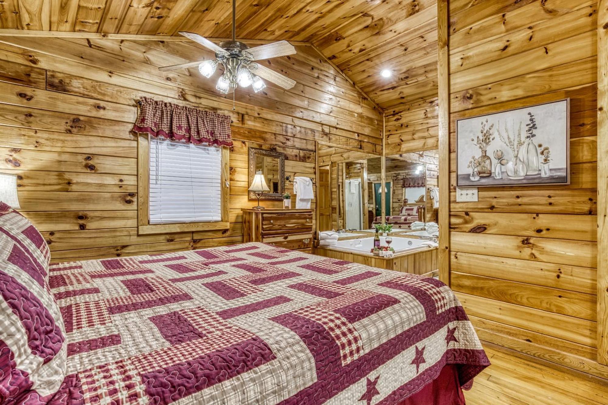 Holiday home Romantic Retreat *