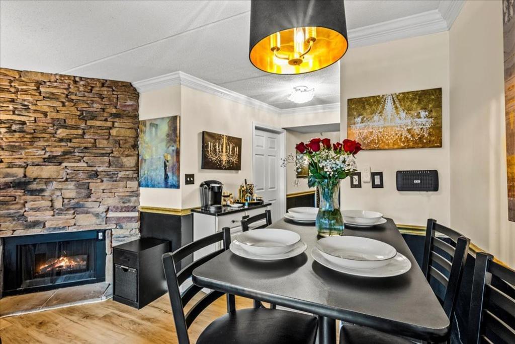 Romance In The Smokies By Distinctive Getaways Holiday home Gatlinburg