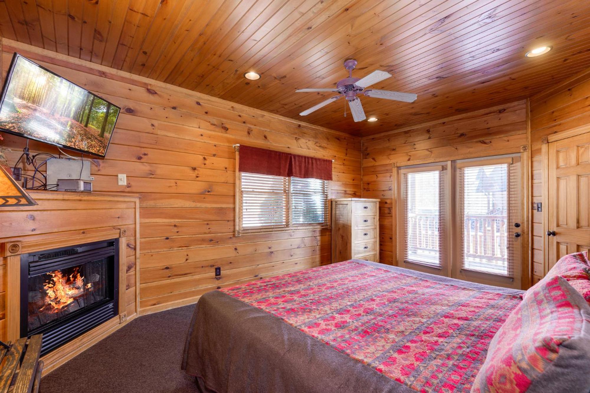 Holiday home The Great Escape Ii, 5 Bedrooms, Sleeps 17, Game Room, Pool Access, Theater *