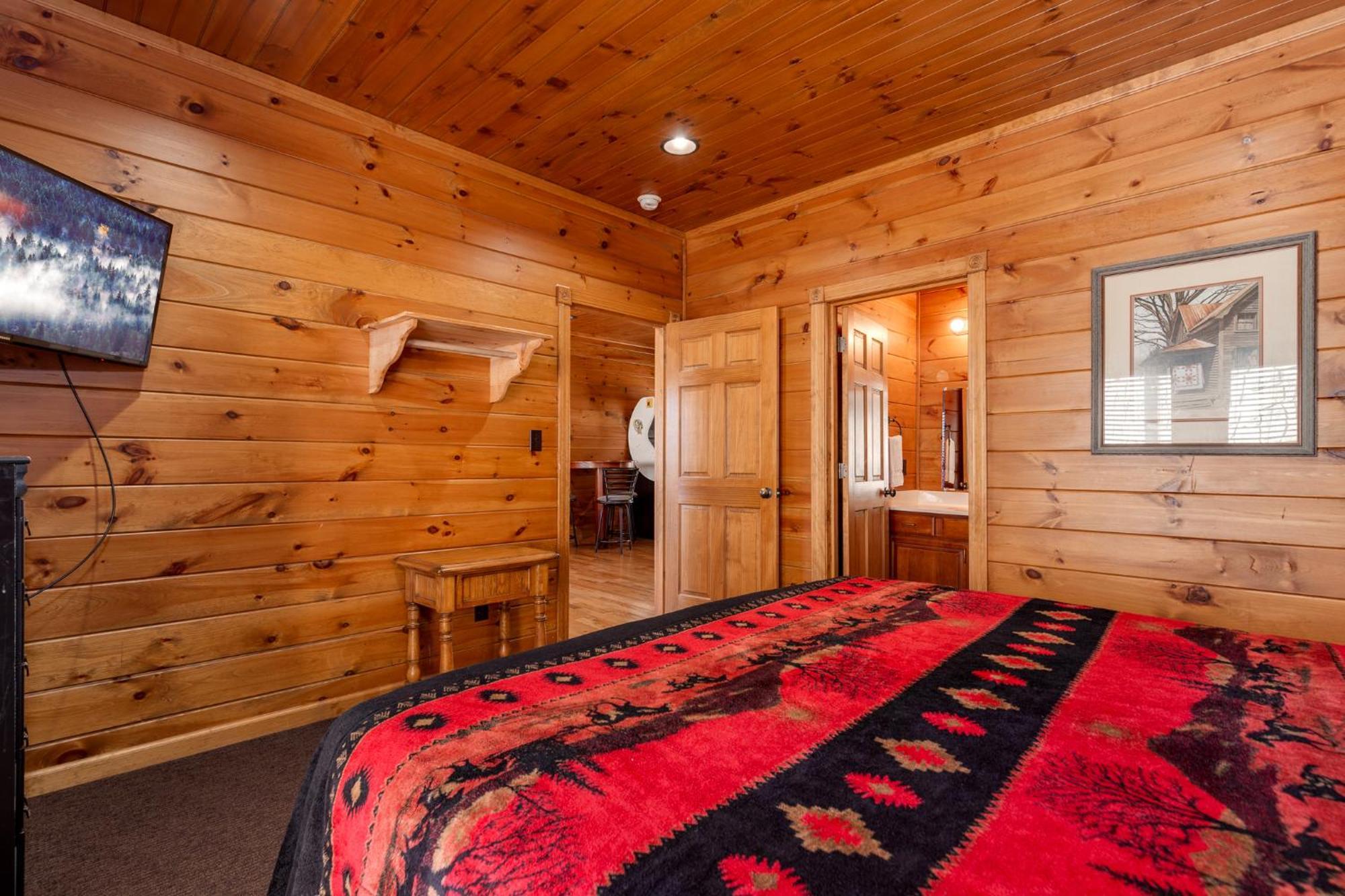 The Great Escape Ii, 5 Bedrooms, Sleeps 17, Game Room, Pool Access, Theater Holiday home Gatlinburg