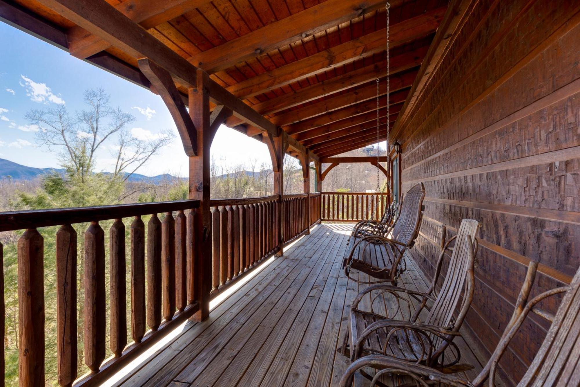 The Great Escape Ii, 5 Bedrooms, Sleeps 17, Game Room, Pool Access, Theater *