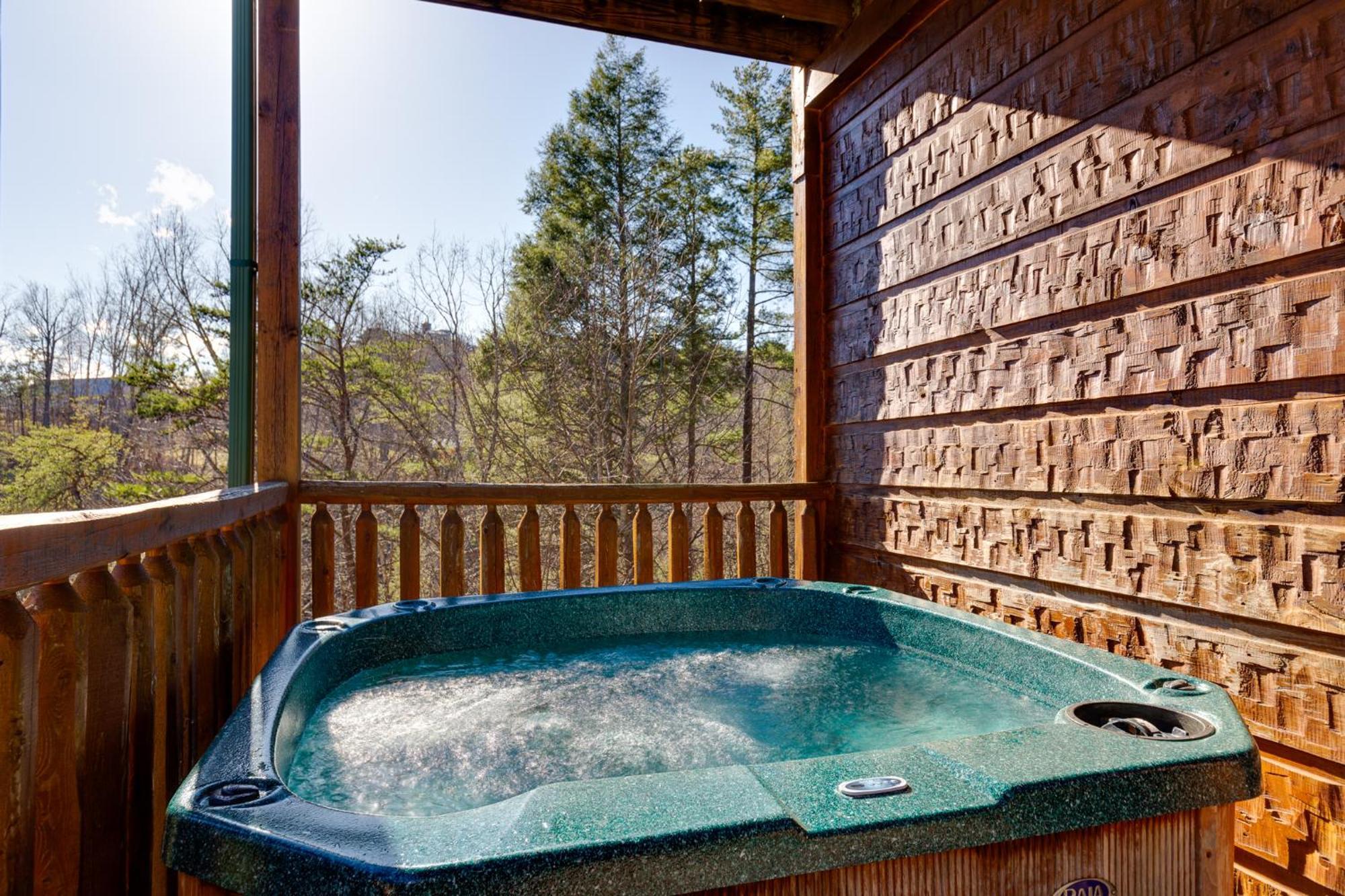 Holiday home The Great Escape Ii, 5 Bedrooms, Sleeps 17, Game Room, Pool Access, Theater