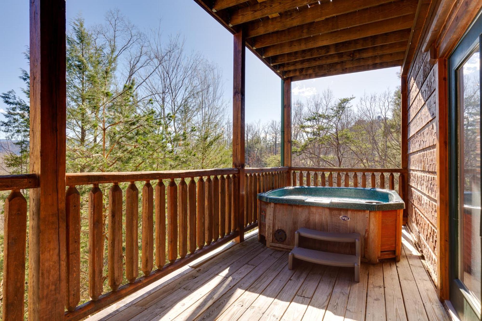Holiday home The Great Escape Ii, 5 Bedrooms, Sleeps 17, Game Room, Pool Access, Theater