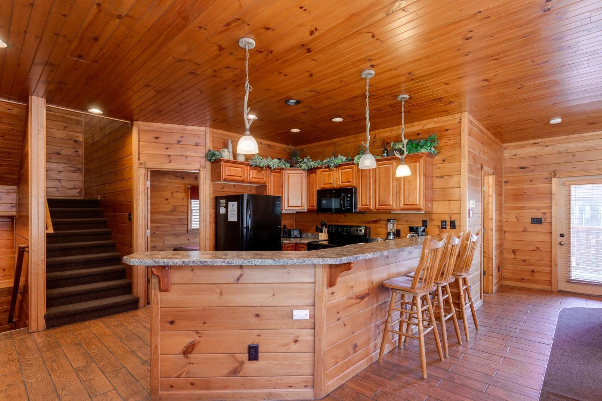 Holiday home The Great Escape Ii, 5 Bedrooms, Sleeps 17, Game Room, Pool Access, Theater Gatlinburg