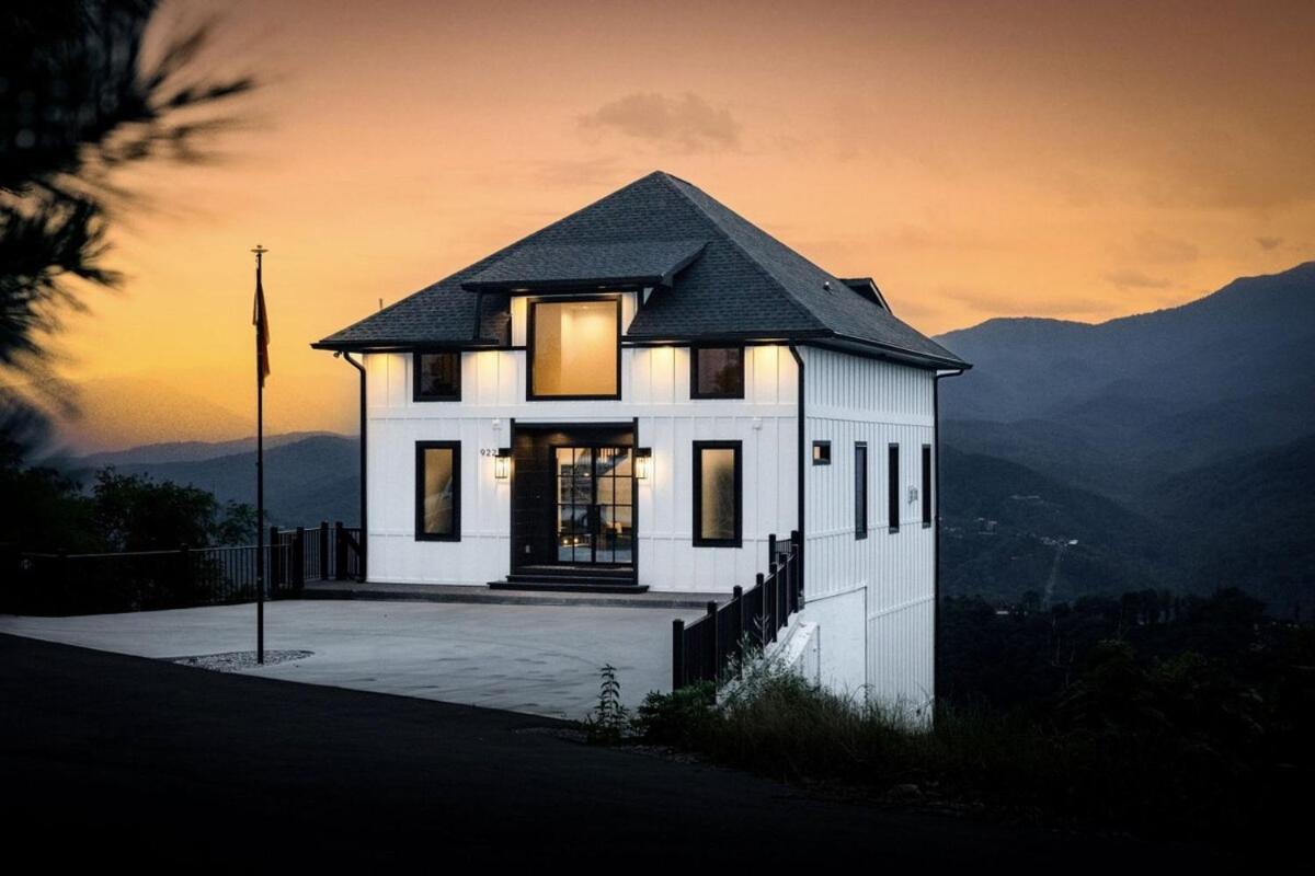 Luxury With Views * Gatlinburg