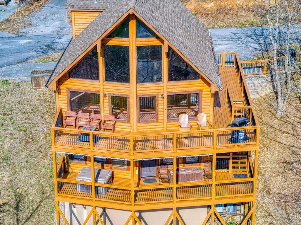 Moonshine Memories, Mtn Views, Hot Tub, Wifi, 1089 Free Tickets Each Paid Day, Dollywood And * Gatlinburg