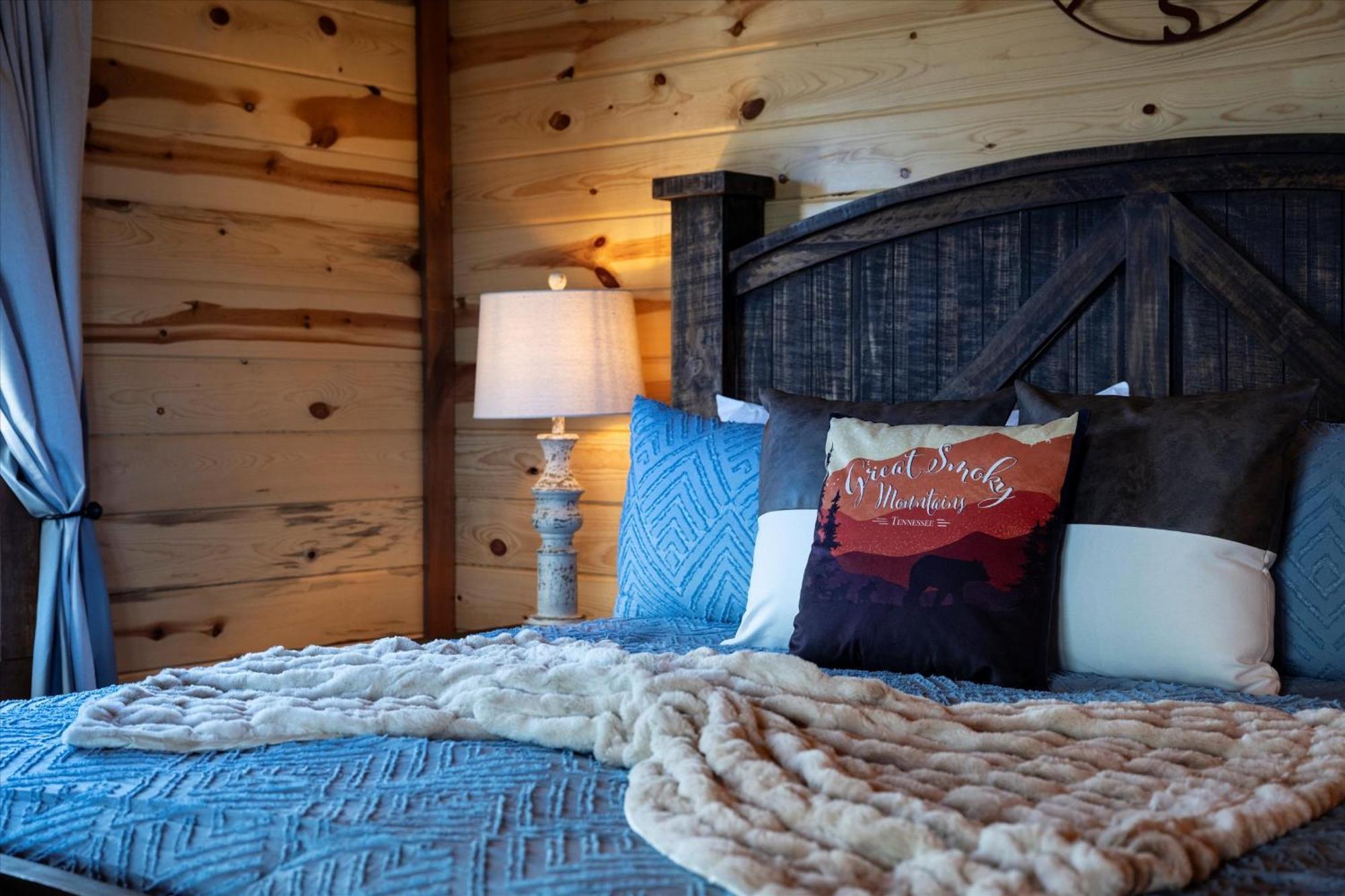 Infinity Blossom Retreat Holiday home Gatlinburg