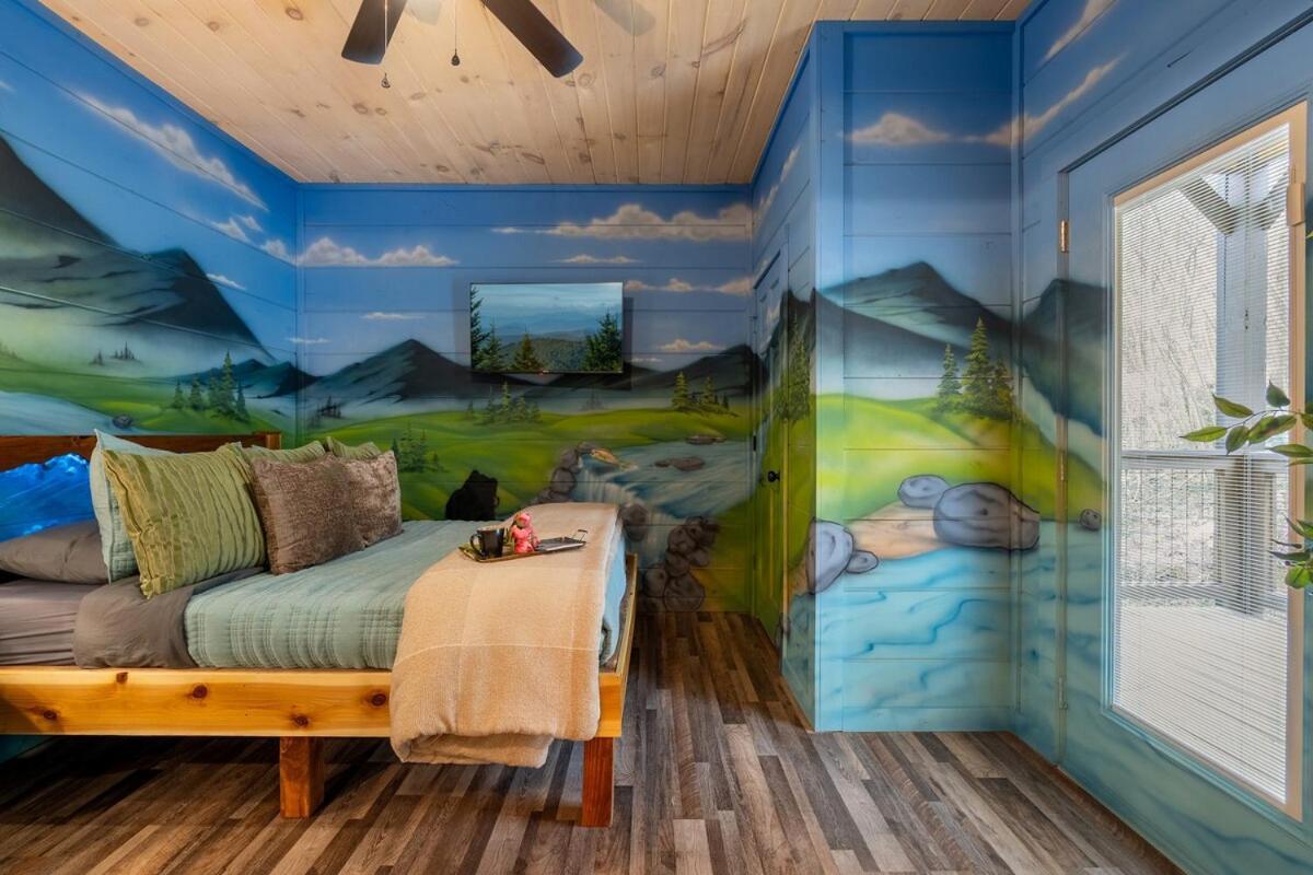 Honeybear Hideaways - New Bear-themed Cozy And Family Friendly Retreat With Indoor Pool, Game Room, Bear And Hot Tub * Gatlinburg