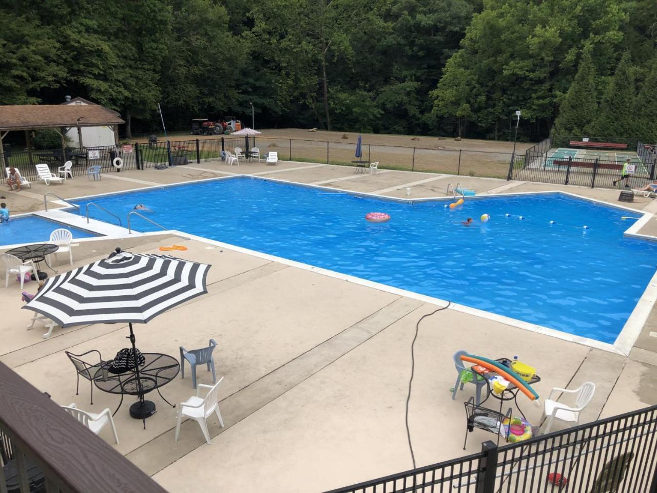Holiday home Waterside Wanderer- Water View- Hot Tub- Mini Golf- Pet Friendly