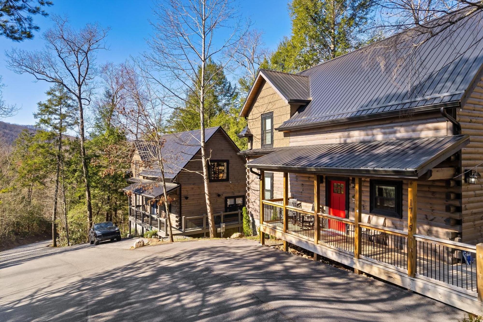 Holiday home New Luxury Vacation In Smoky - Theater Gatlinburg