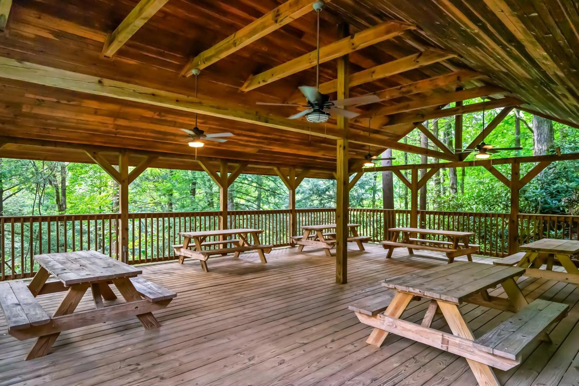 Holiday home New Luxury Vacation In Smoky - Theater