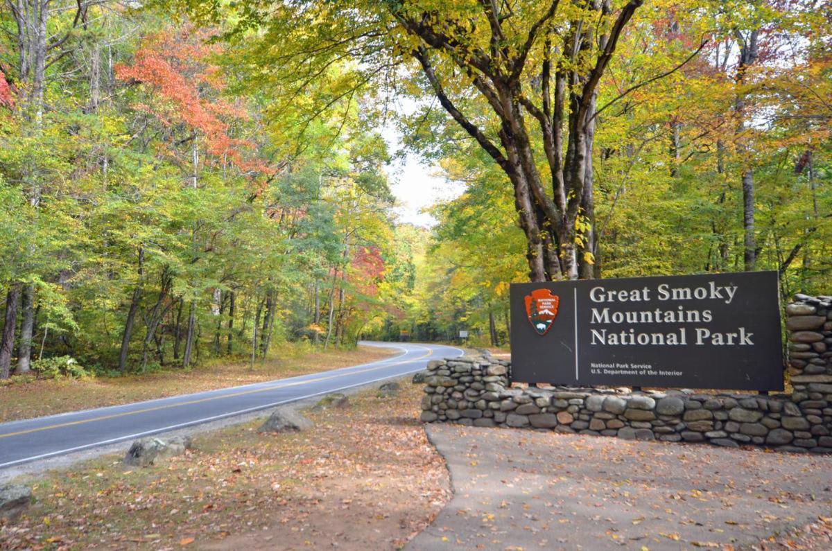 The Great Escape - Min From Parkway With Hot Tub * Gatlinburg
