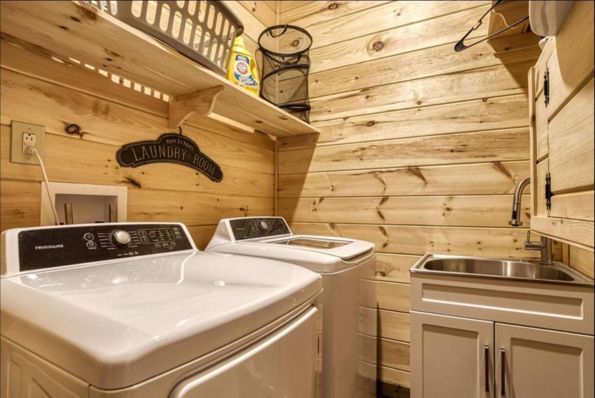 Holiday home Timber Log Hot Tub,pool Table Games *