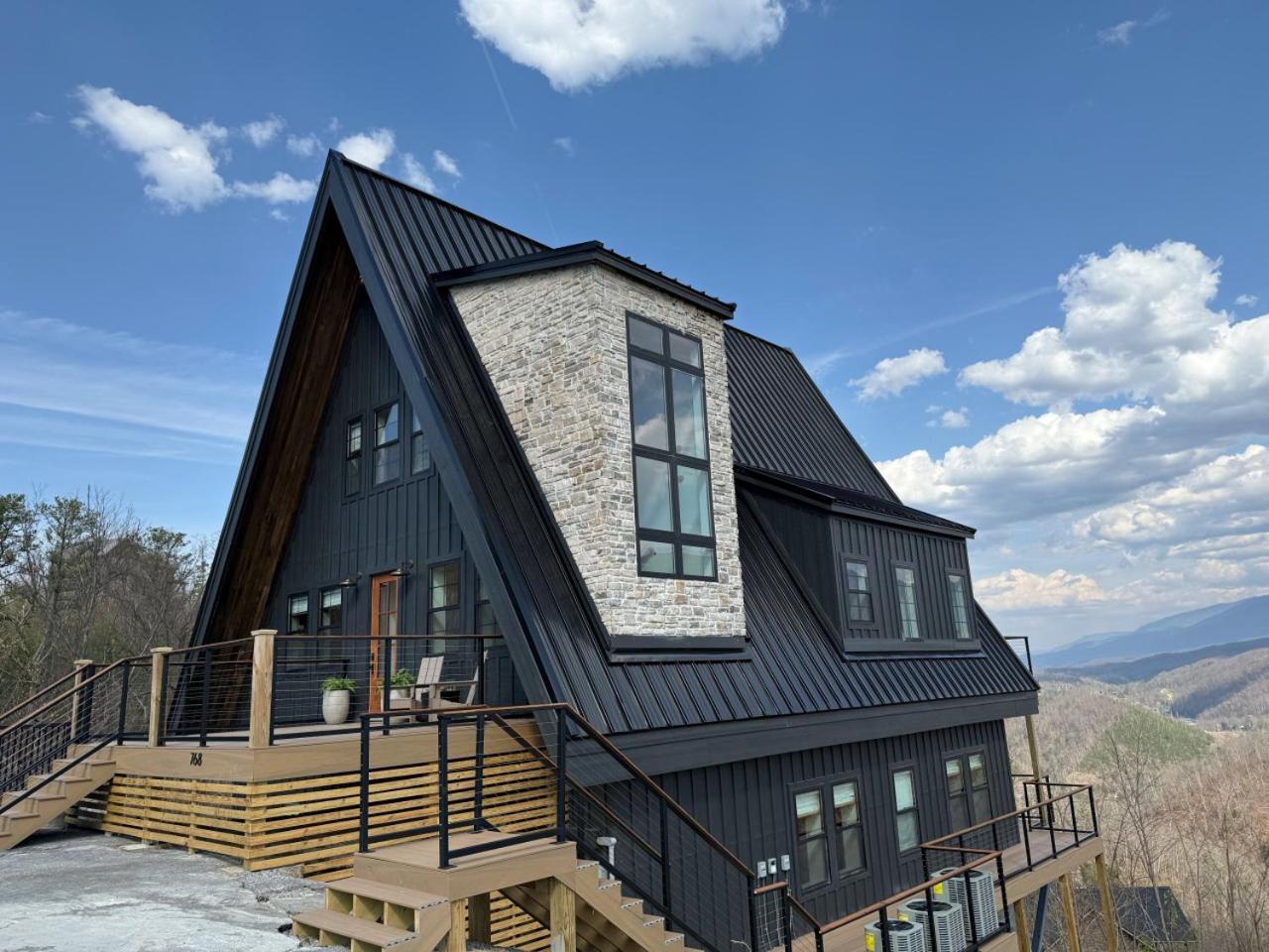 The Lookout At Village Hot Tub Games Holiday home
