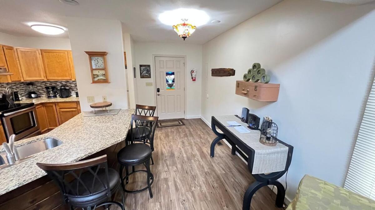 Cub Way-cozy 1 Bedroom With Sleeping Loft Gatlinburg